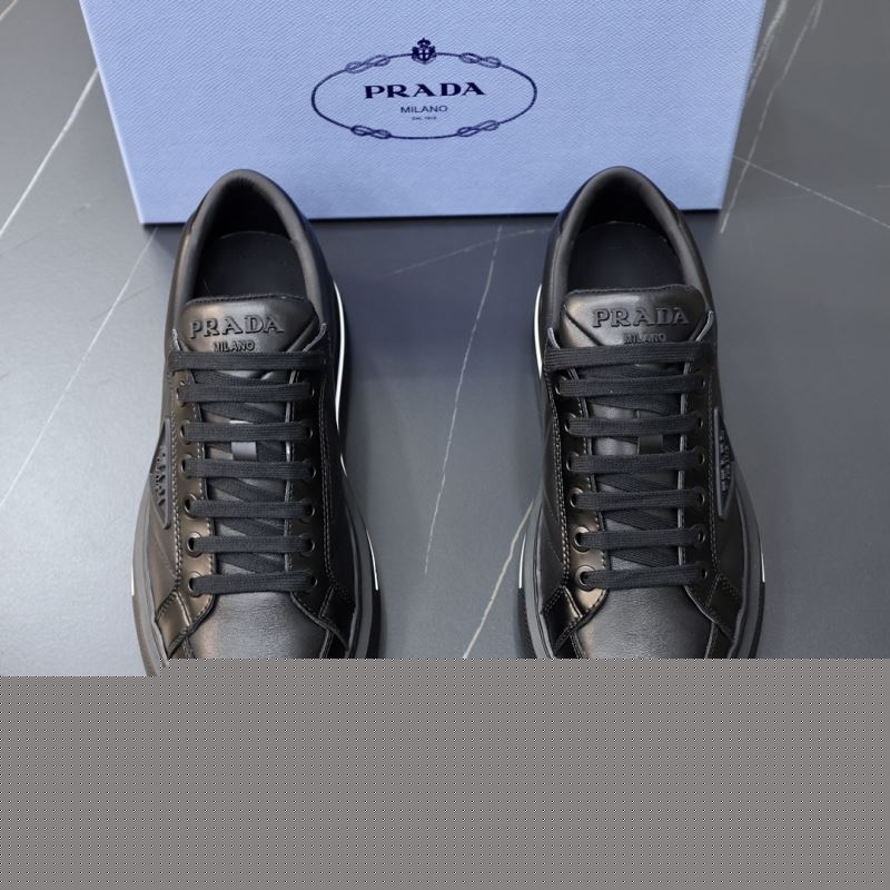 Pra*a sneakers